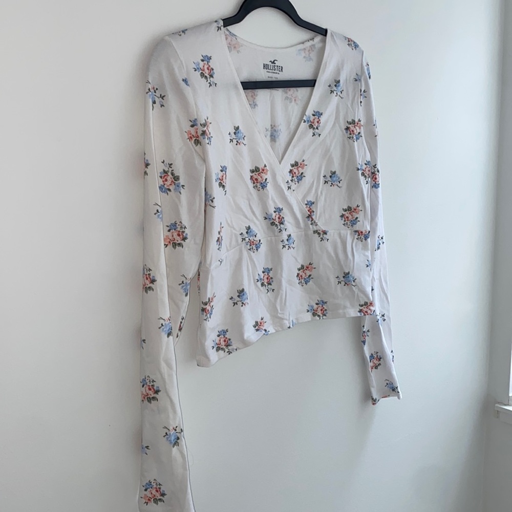 Hollister long sleeve baby tee